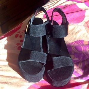 Black Platform Sandals